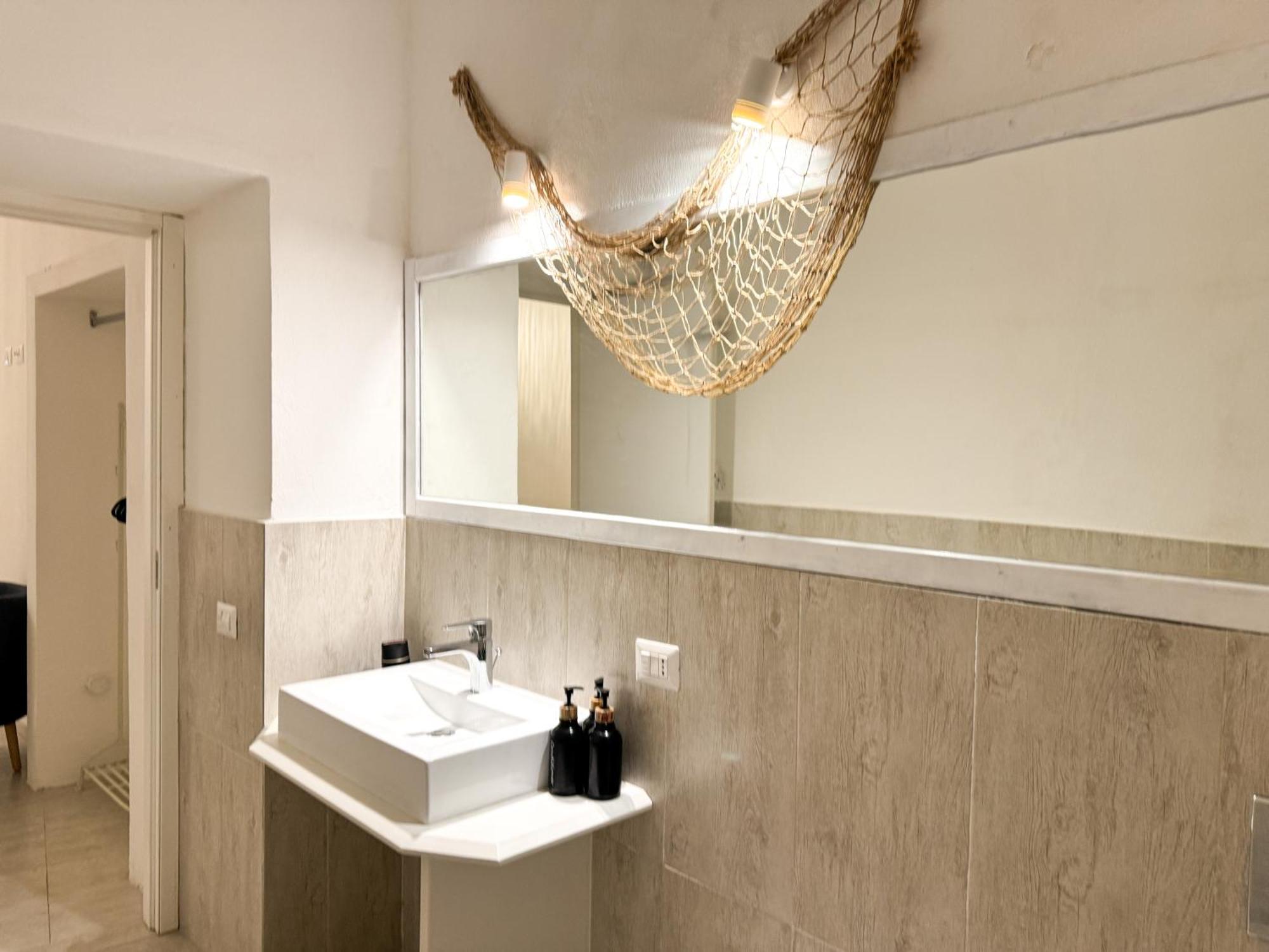 Bacans - Vico Collegio At Marina Apartment *